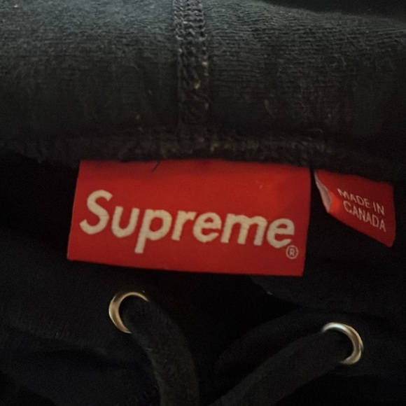 Supreme hoodie - Picture 3 of 4